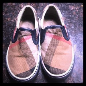 Boys Burberry slip on